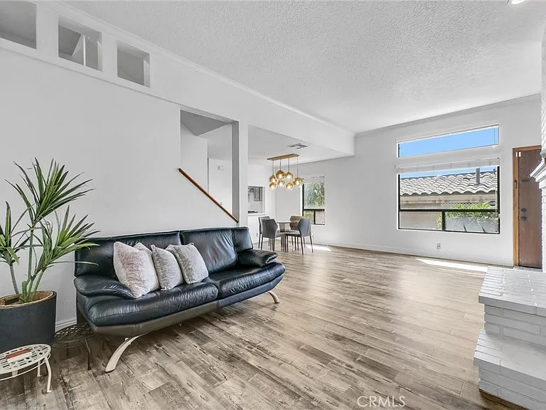 2215 Molino Ave #2215B — Photo 23