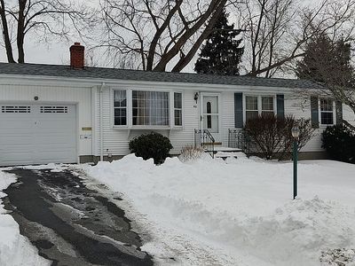 60 Amanda St, Cranston, RI, 02920