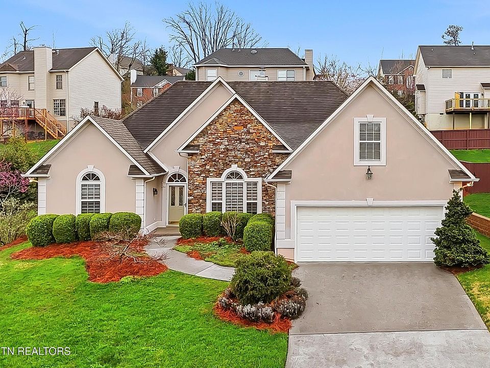 1st image of 10024 Delle Meade Dr
