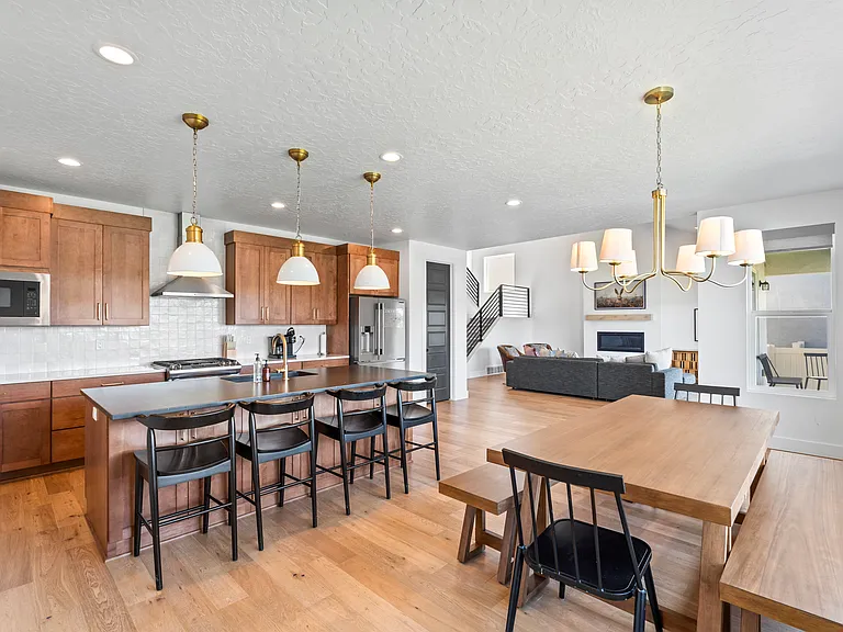 690 S Edge Ln — Photo 20