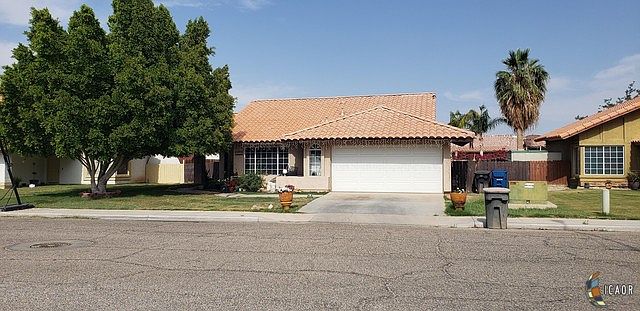 1st image of 1242 E Calle De Oro