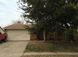 3728 Bridalwreath Dr, Fort Worth, TX 76133