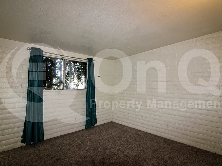 4741 N Fontana Ave — Photo 11