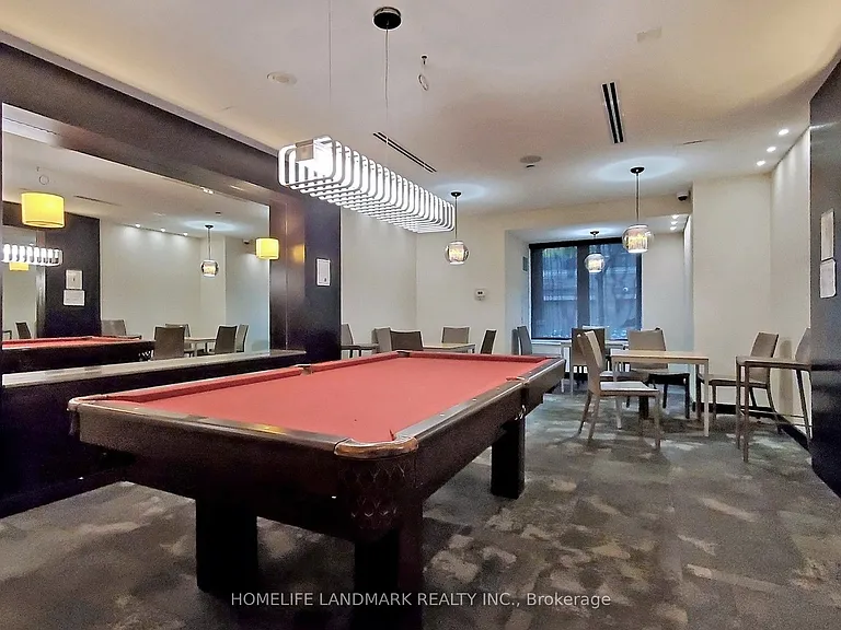 325 S Park Rd #810 — Photo 30