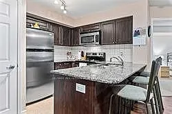 60 Fairfax Cres #201 — Photo 4