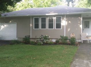 215 Nottingham Rd, Syracuse, NY 13210