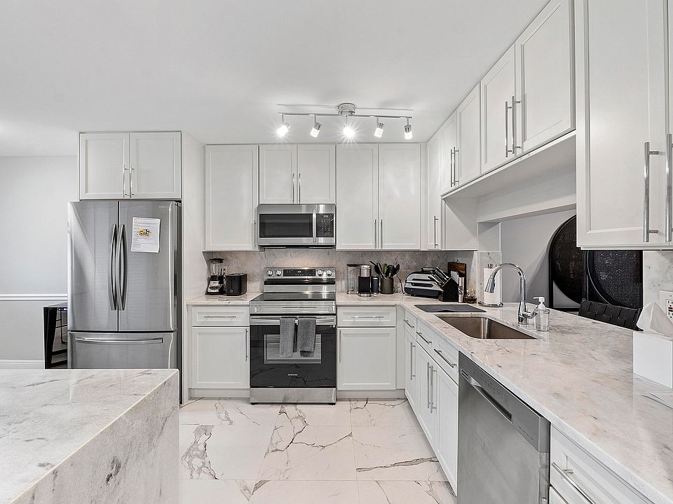1st image of 5550 Witney Drive #205