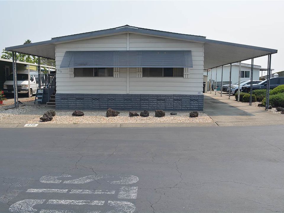 1st image of 470 Hoya Way