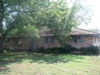 417 S Main St, Sadler, TX, 76264