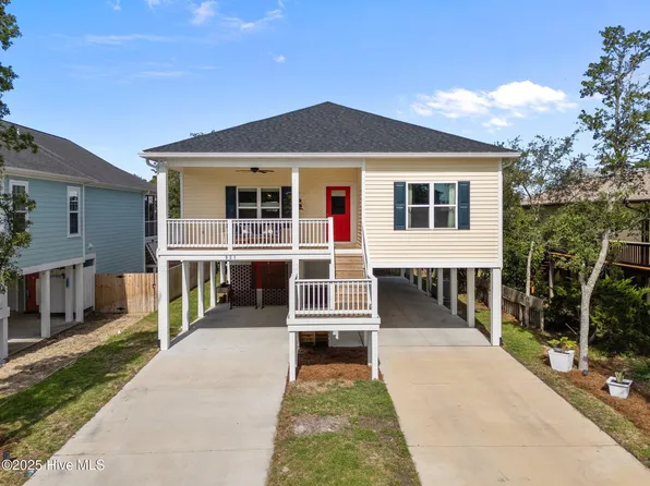 921 Whitecaps Lane, Carolina Beach, NC 28428