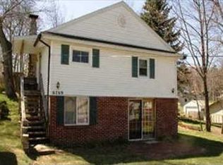 6769 Kitson Dr NE, Rockford, MI 49341