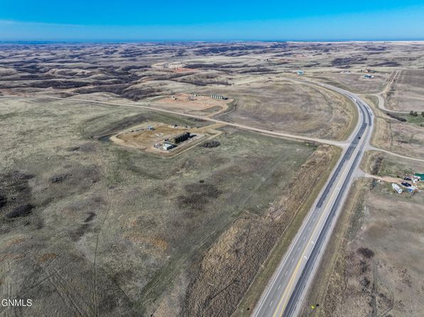 5231 118th Ave NW, Epping, ND 58843