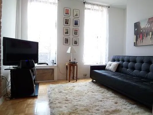 Rented by Centric New York | media 11