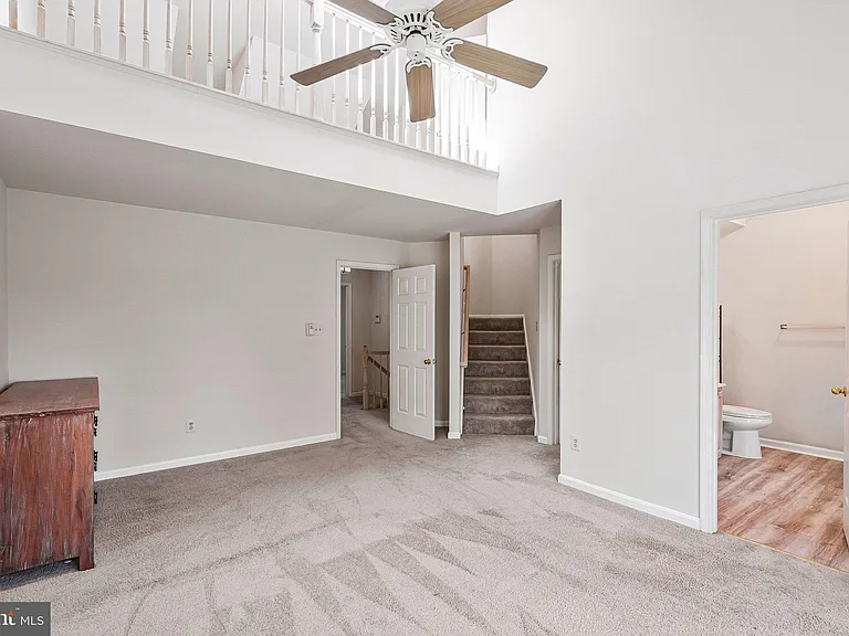 7059 Kings Manor Dr — Photo 11
