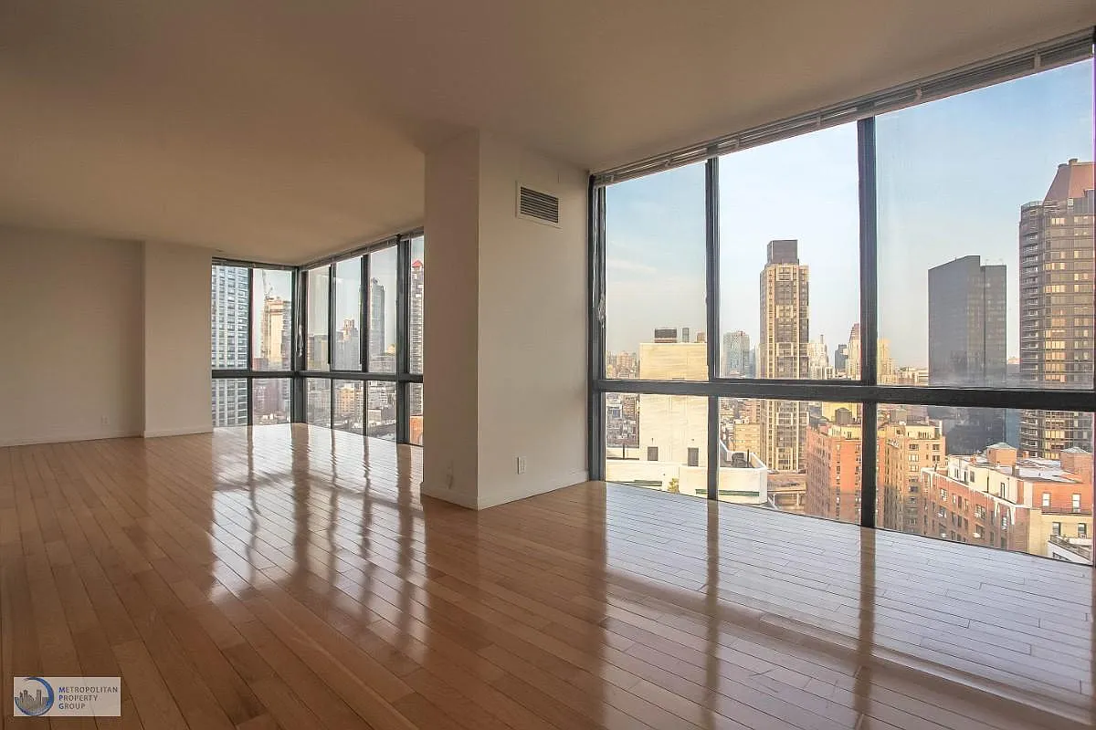 Building Photo - 425 56th St #6L