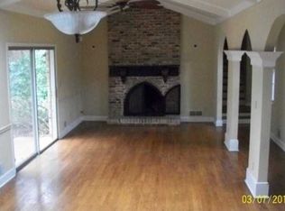 5213 Oxbow Rd, Stone Mountain, GA 30087