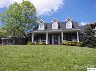 223 Lexington Pl, Sevierville, TN 37862