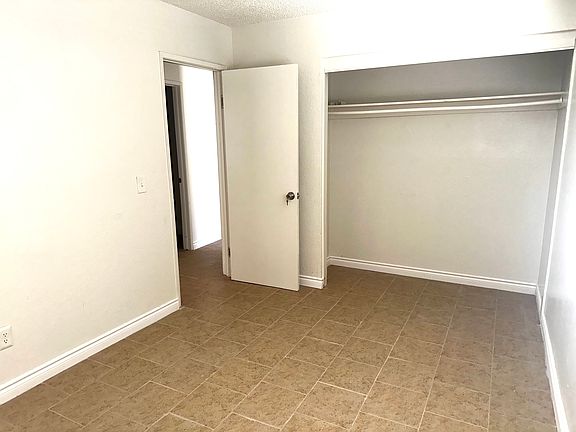 5th image of 11661 White Ave #10
