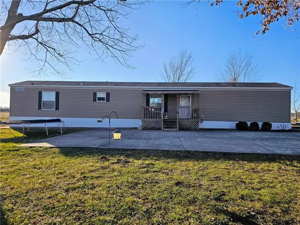 120 NE 600th Rd, Warrensburg, MO 64093