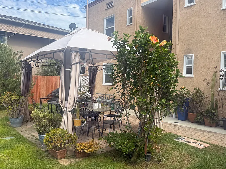 1817 E 3rd St #1819 — Photo 34