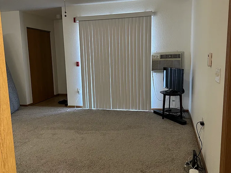 951 Oak Ridge Ct #604 — Photo 9