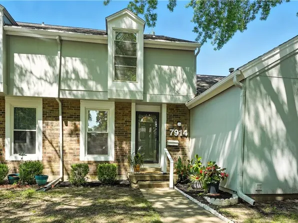 7914 Colony Ln, Lenexa, KS 66215