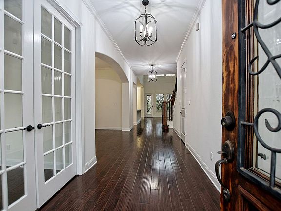 4th image of 19100 Leisure Ln