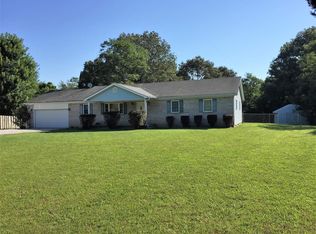 105 Sand Pit Rd, Vine Grove, KY 40175