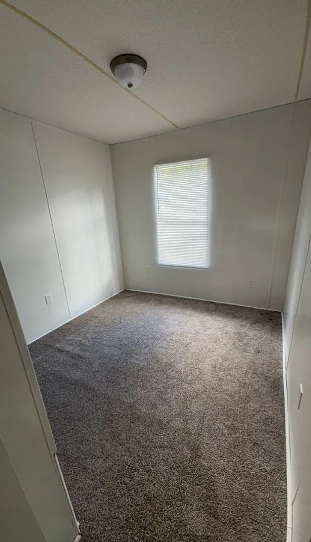 Meridian MHP — Photo 3