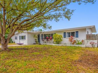 1268 Robin Hood Ln, Dunedin, FL 34698