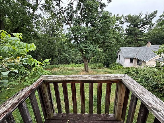 5th image of 905 Ringgold St