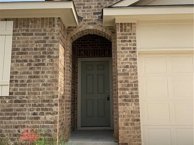 15002 Kent Justin Dr — Photo 2
