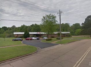 1485 Livingston Ln, Jackson, MS 39213