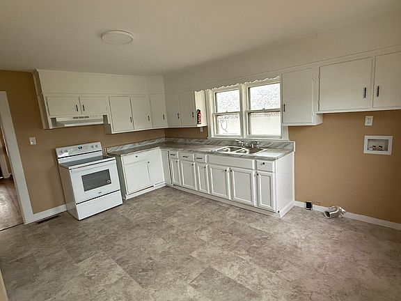 5th image of 2136 Crockett St