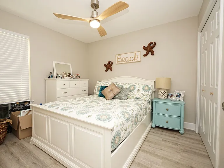 1503 Green Acres Blvd #E — Photo 16