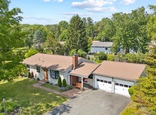 7 Lawn Avenue, Cumberland, ME 04021