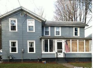 64 Downer St, Baldwinsville, NY 13027