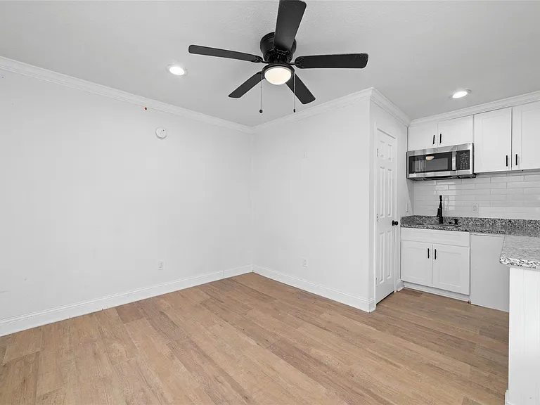7125 Conley St — Photo 27