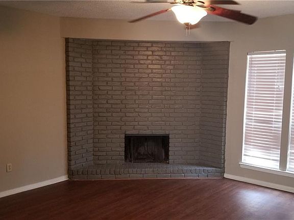 2nd image of 2145 Fleur De Lis Ct