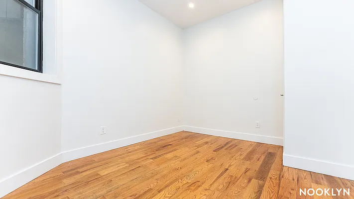 Rented by Nooklyn NYC LLC | media 15