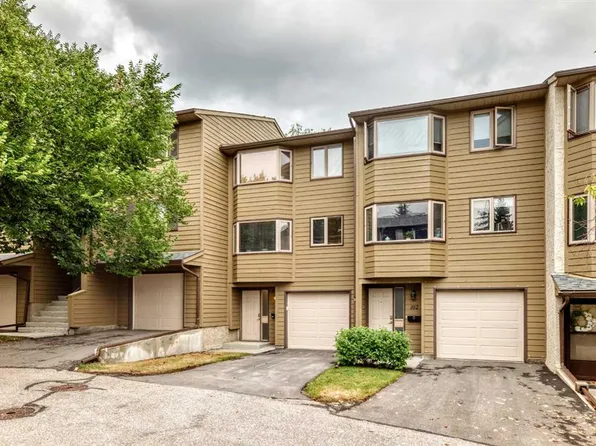 164 NW Glamis Ter SW, Calgary, AB T3E 6V3