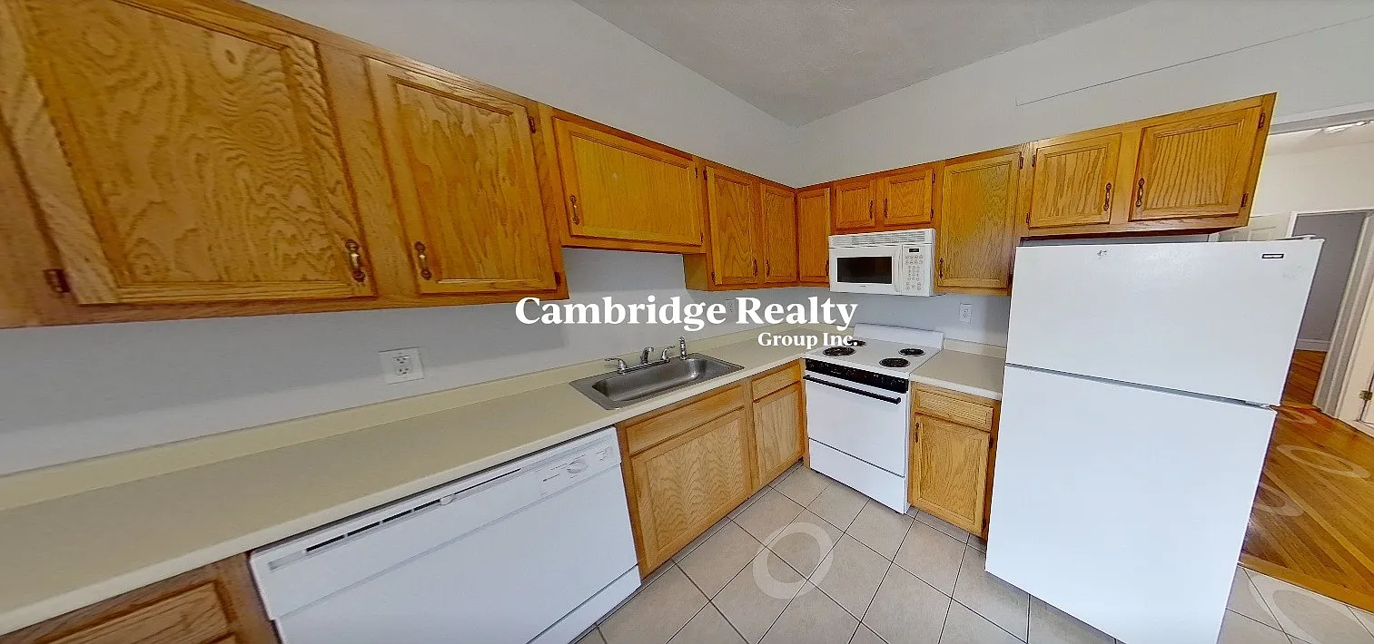 2 bed, 1.0 bath, 752 sqft, $3,650 — Photo 2
