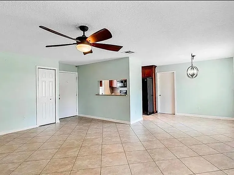 120 Bent Oak Ct — Photo 11