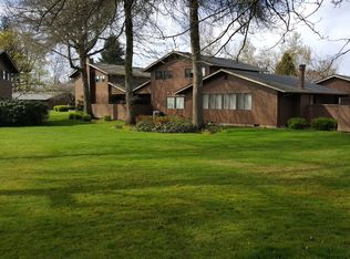 2232 Ridgeway Dr, Eugene, OR 97401