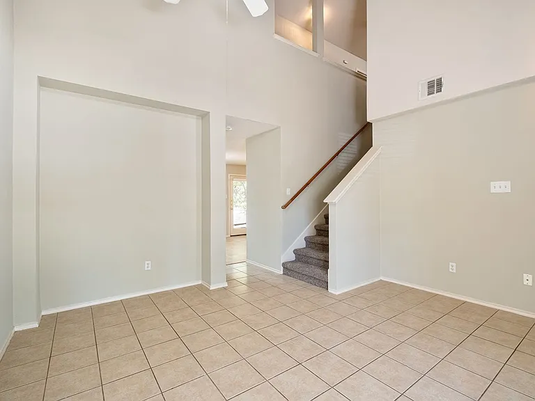 808 Flatters Way — Photo 5
