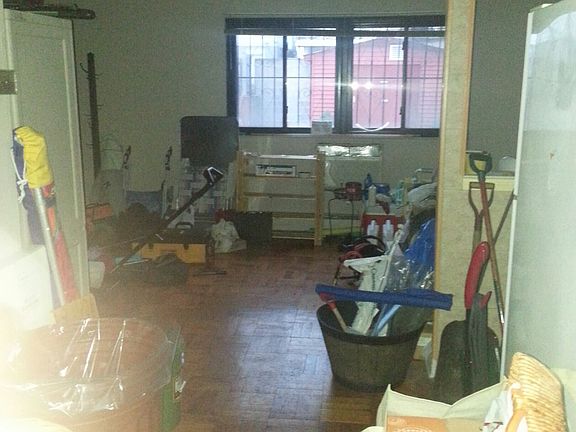 5th image of 1216 Taylor Ave