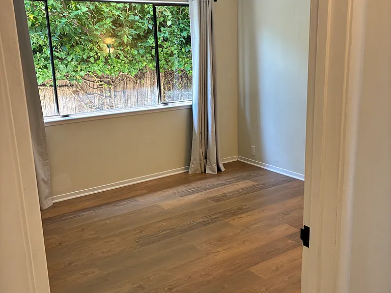 43 15th Ave — Photo 17