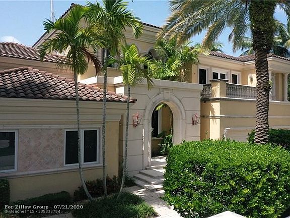 2nd image of 2572 Lucille Dr