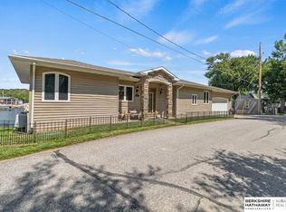 2312 Platte River Dr, Bellevue, NE 68123