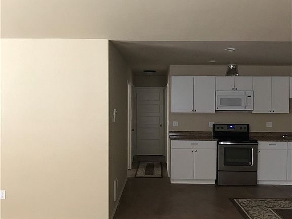 3rd image of 1340 Campbell Avenue